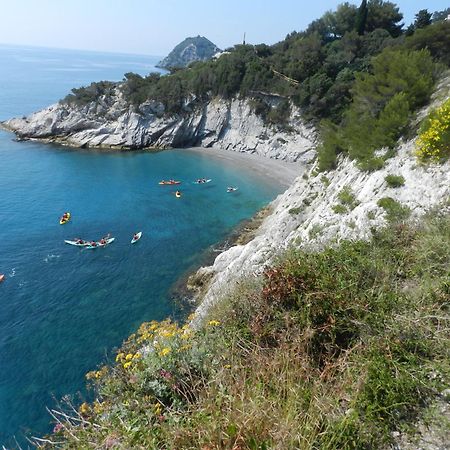 Il Giardino Sull'Isola - Appartamento - แบร์เจจจี ภายนอก รูปภาพ